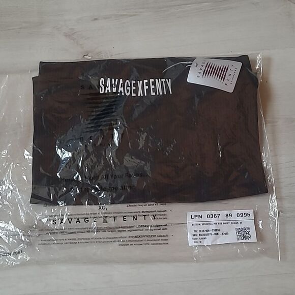 Savage Fenty Xssential Heavy Rib Logo Bike Short Black M NWT in packaging - Picture 5 of 7